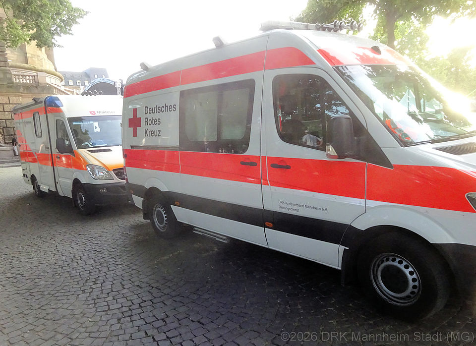 Die Rettungsmittel vom DRK und MHD Die Rettungsmittel vom DRK und MHD